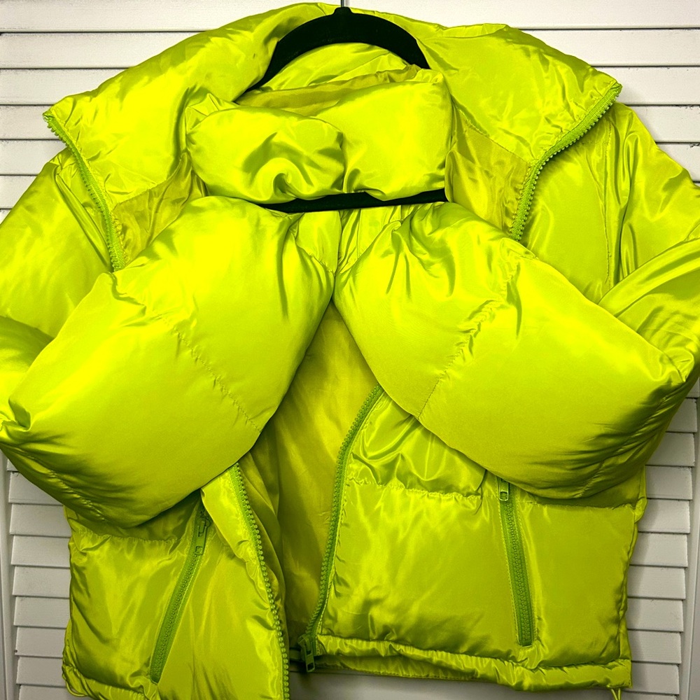 Women’s🍋‍🟩Cropped green puffer (small)